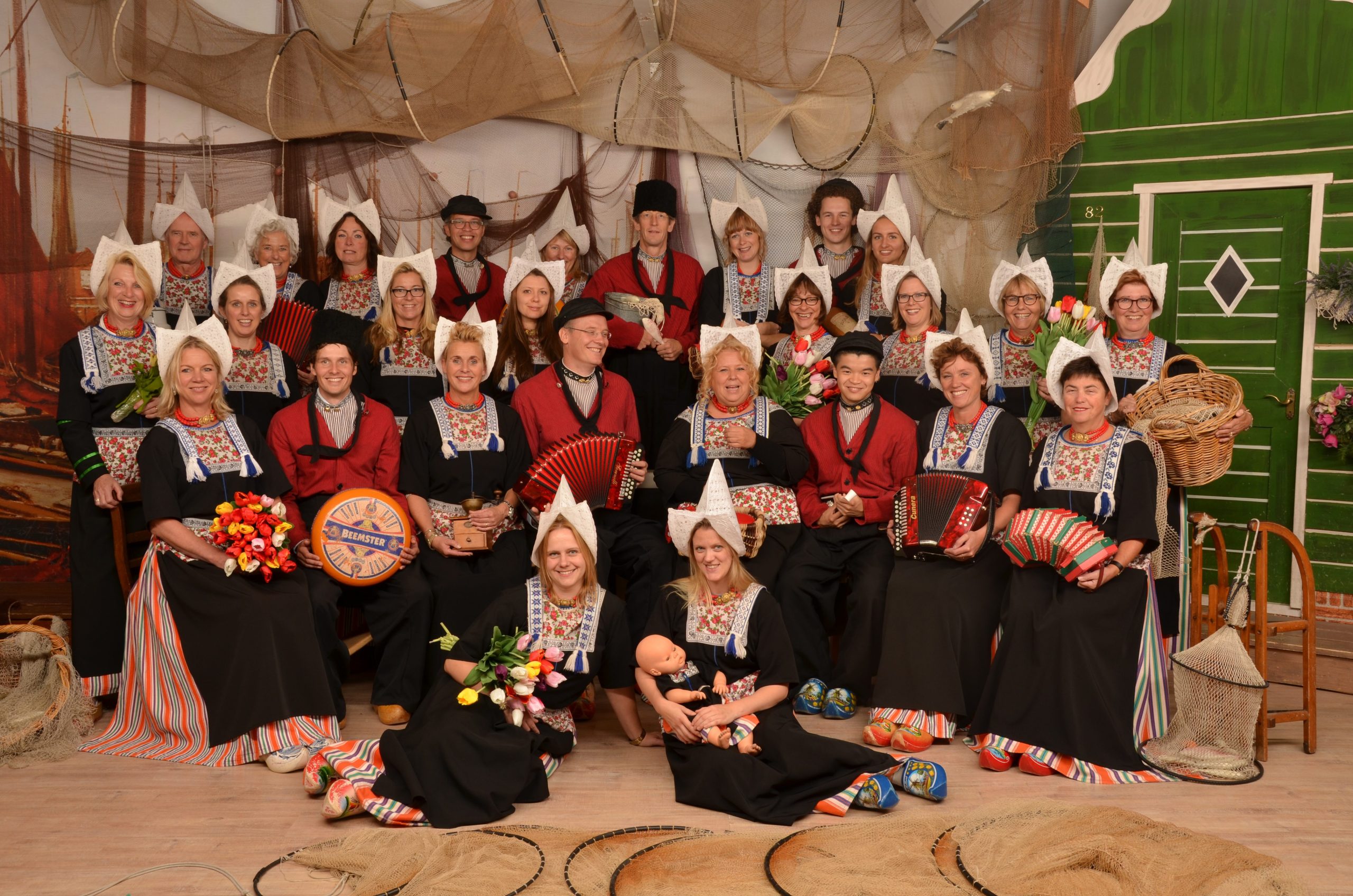 foto volendamse klederdracht