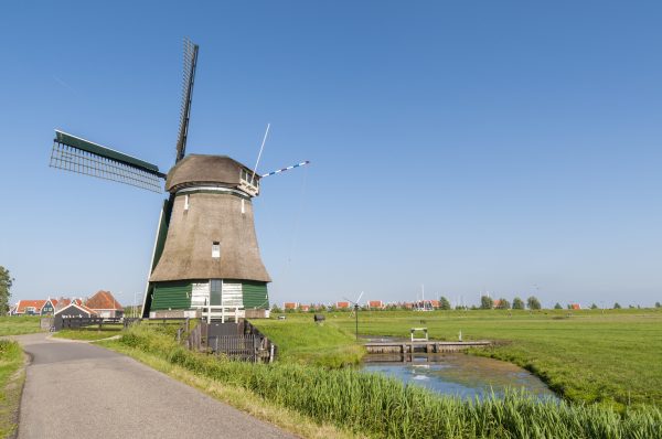 Elektrische fiets huren incl boottocht en foto in klederdracht