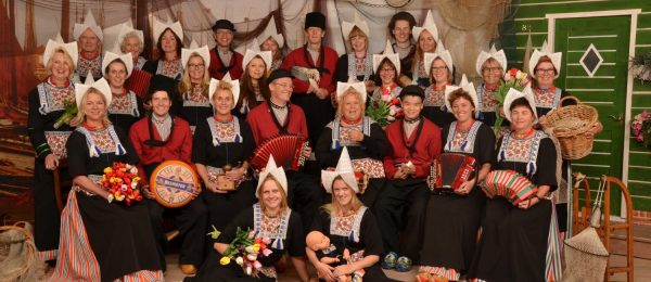 Foto in Volendammer klederdracht