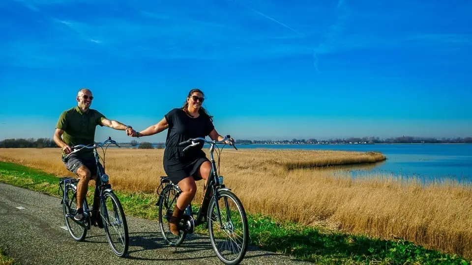 Elektrische fiets huren in Volendam - Afbeelding 6