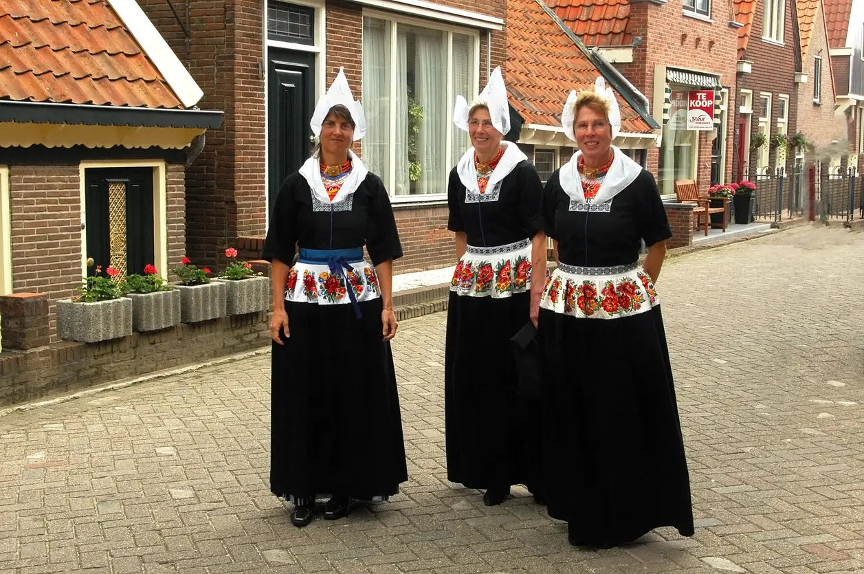 Foto in klederdracht arrangement - Afbeelding 6